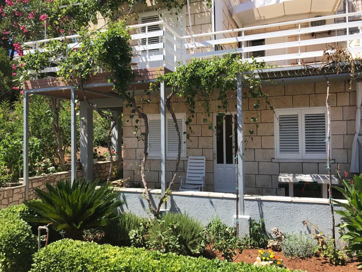 Apartments Suda 룸바르다 외부 사진